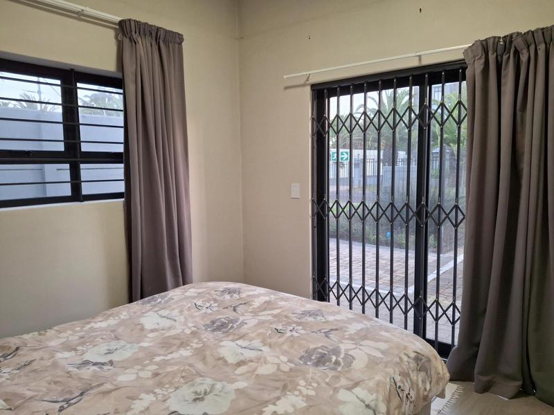 To Let 2 Bedroom Property for Rent in Waves Edge Western Cape